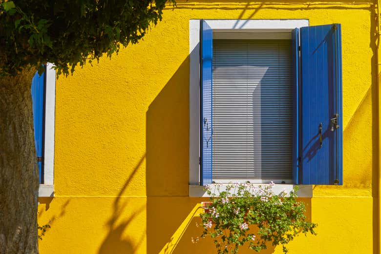 Paseando entre las casas de colores de Burano