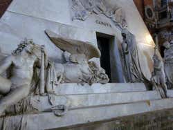 Santa María Gloriosa dei Frari, Tumba de Canova